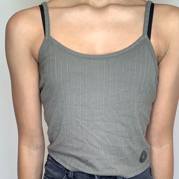 Basic Tank - Picture 2 of 3